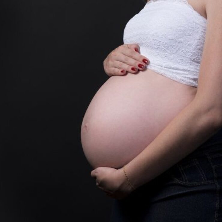 Mom-to-be: “and inside me… two hearts are beating…”