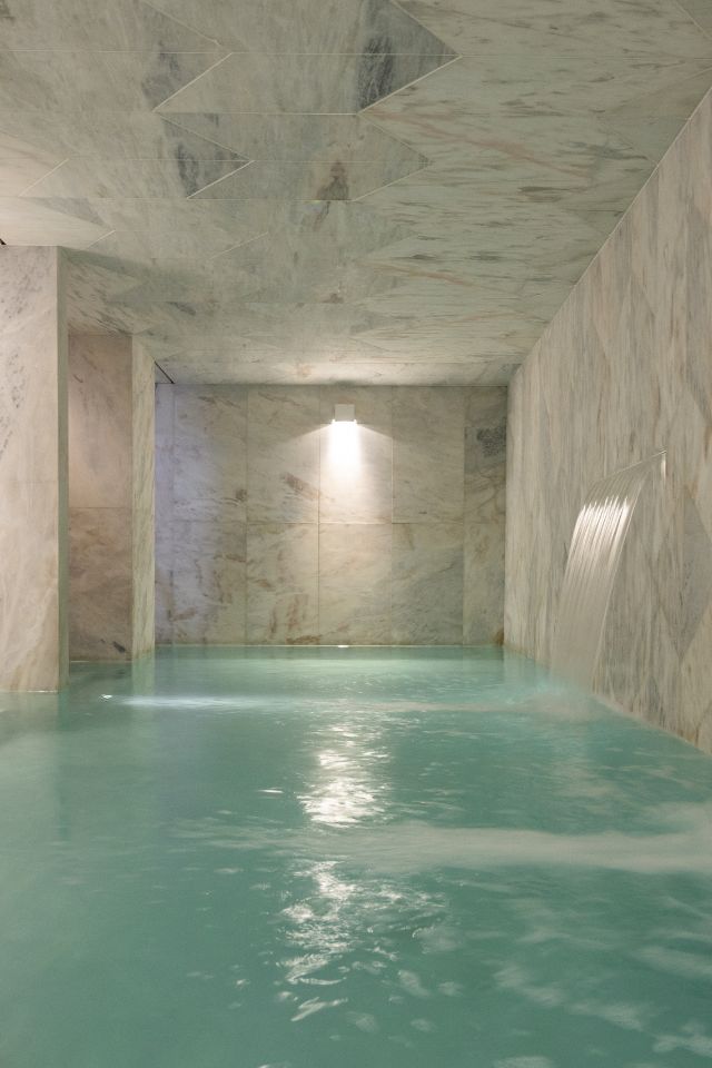 Azure Lisboa Happy day with Friends spa in Lisbon