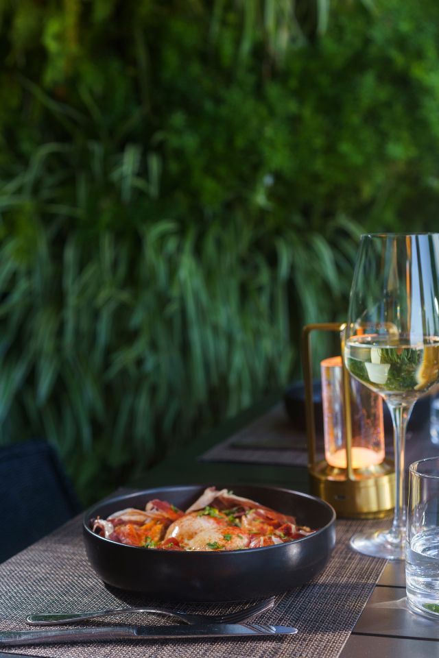 Azure Lisboa Happy day with Friends spa in Lisbon